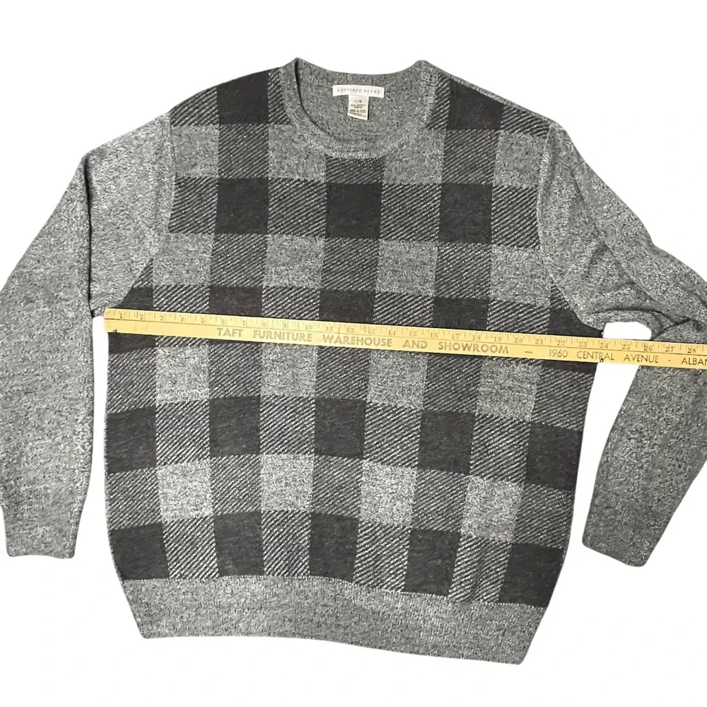 Vintage‎ Geoffrey Beene Men's L Gray Buffalo Plaid Crew Neck LS Sweater Classic